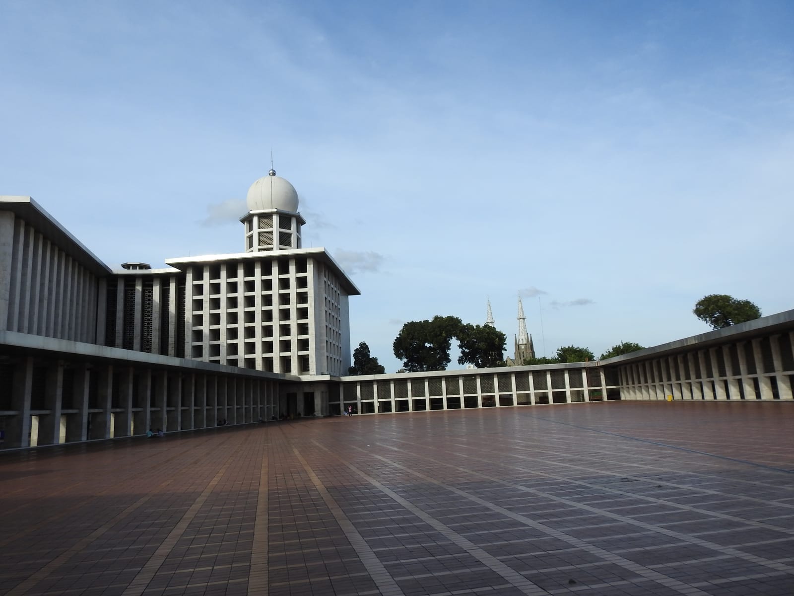 La grande mosquée Istiqlal